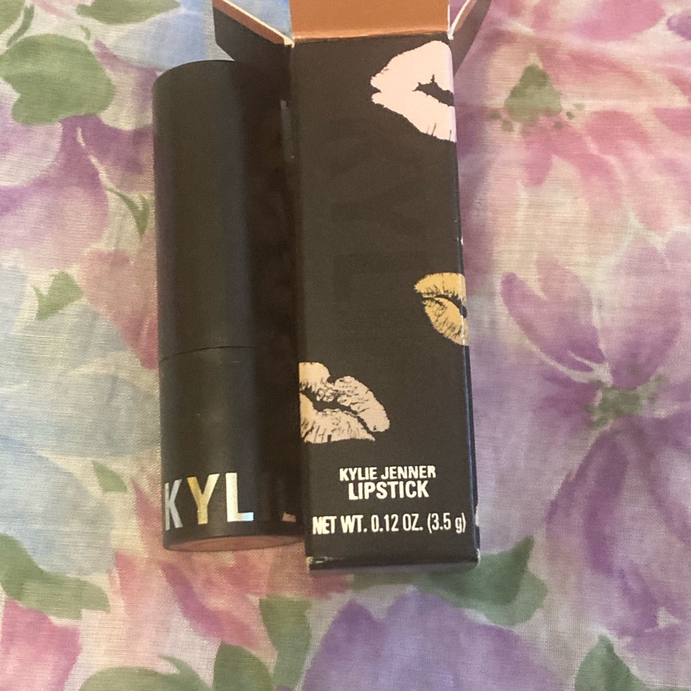 Kylie Cosmetics Lipstick